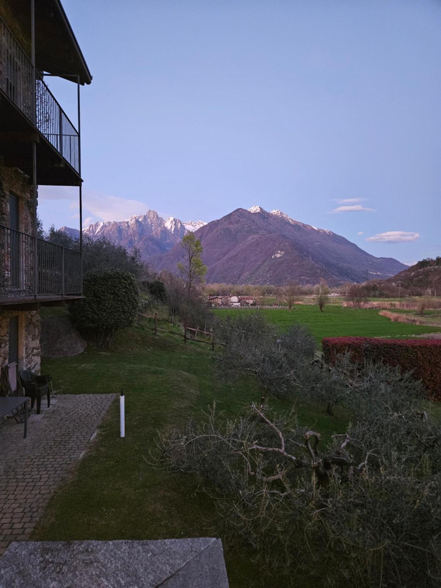 Villa Borgo Erbiola Colico Exterior foto