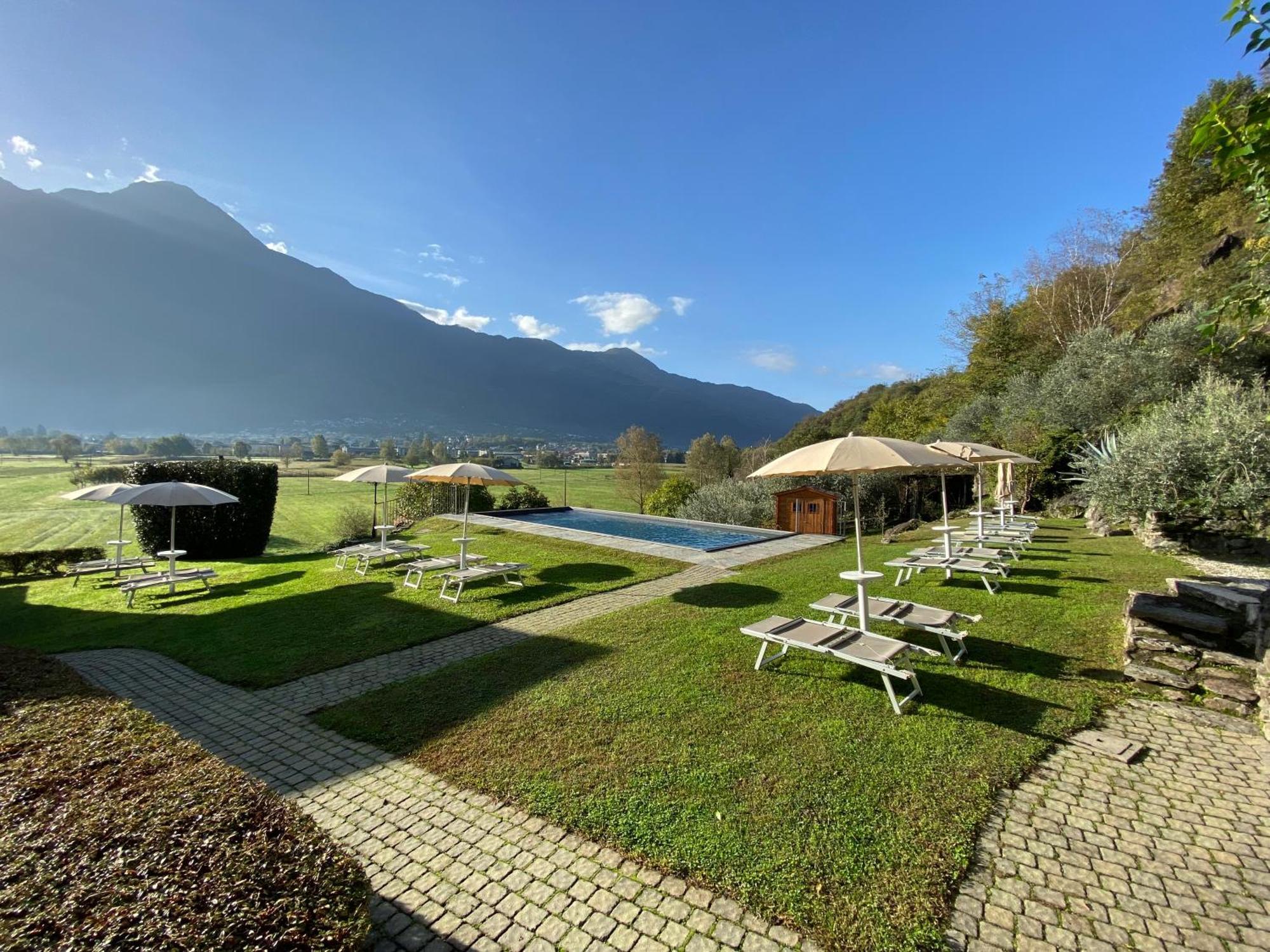 Villa Borgo Erbiola Colico Exterior foto